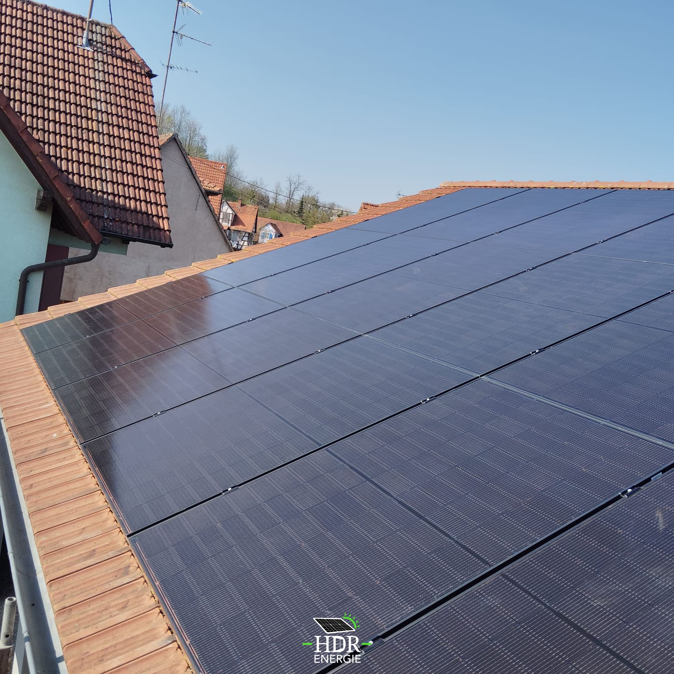 HDR ENERGIE- Nos réalisations - Installation photovoltaïque sur toiture – 9.3 kWc
