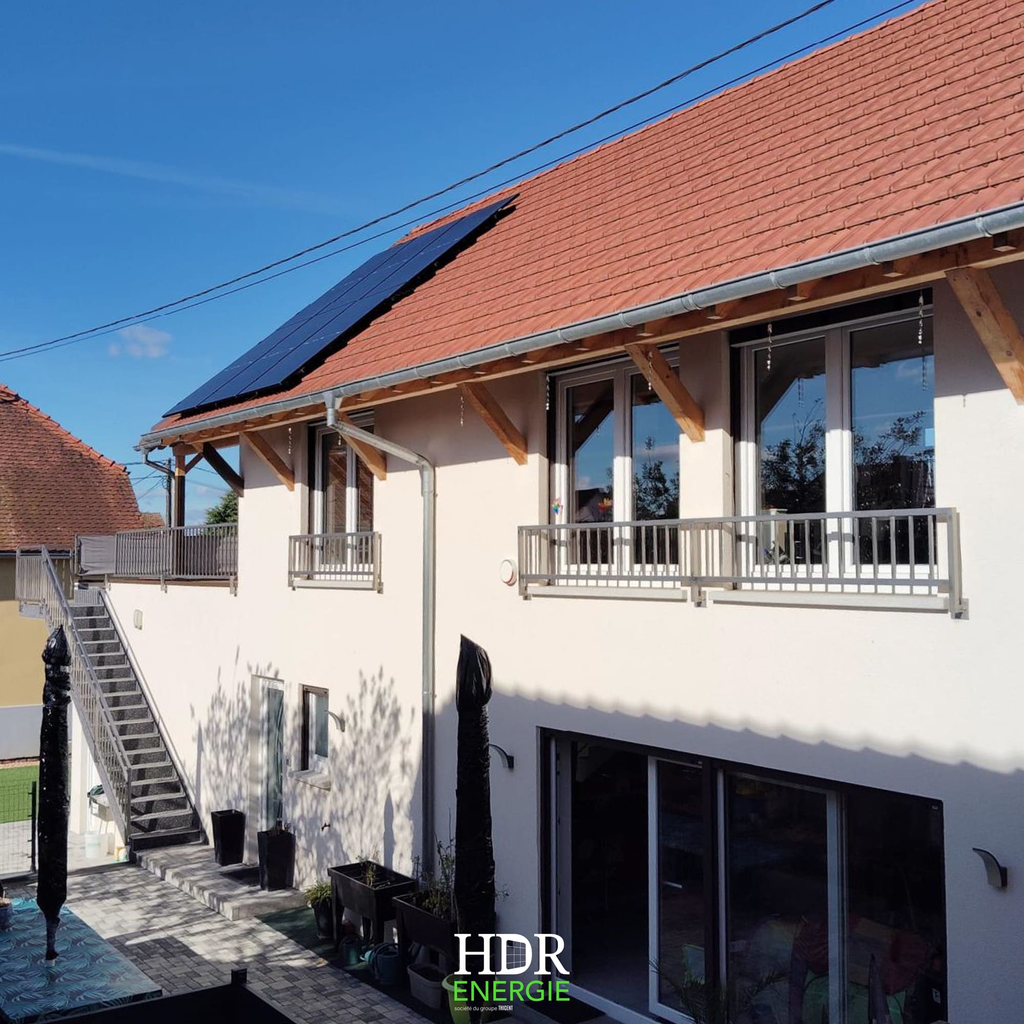 Installation photovoltaïque – sur toiture –  3 kWc + climatisation réversible