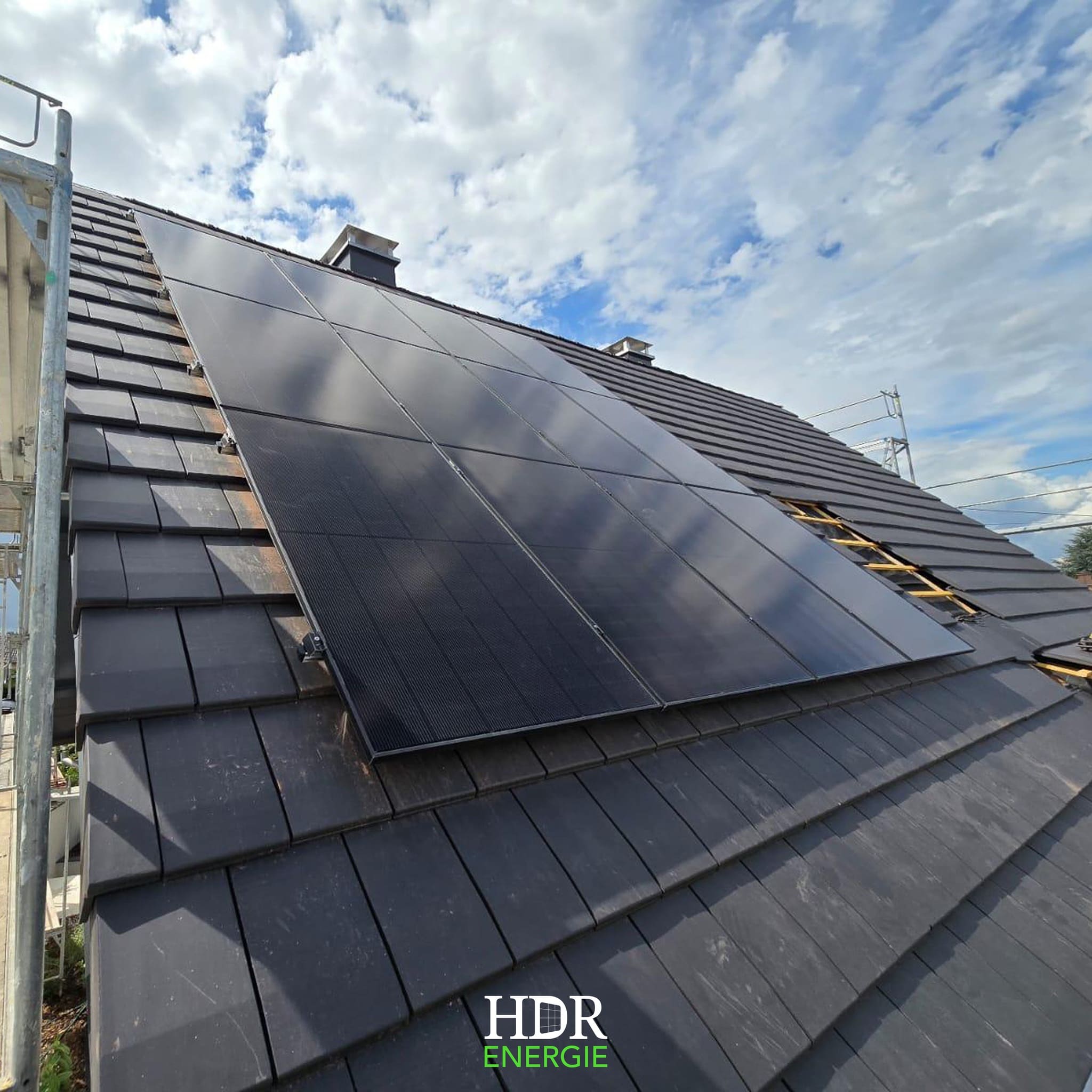 Installation photovoltaïque – sur toiture – 9.345 kWc + batterie de stockage Huawei – LUNA2000-7-S1